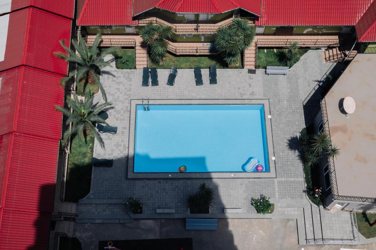 Calligraphy Hotel And Cottages ムツヴァネ・コンスキ エクステリア 写真